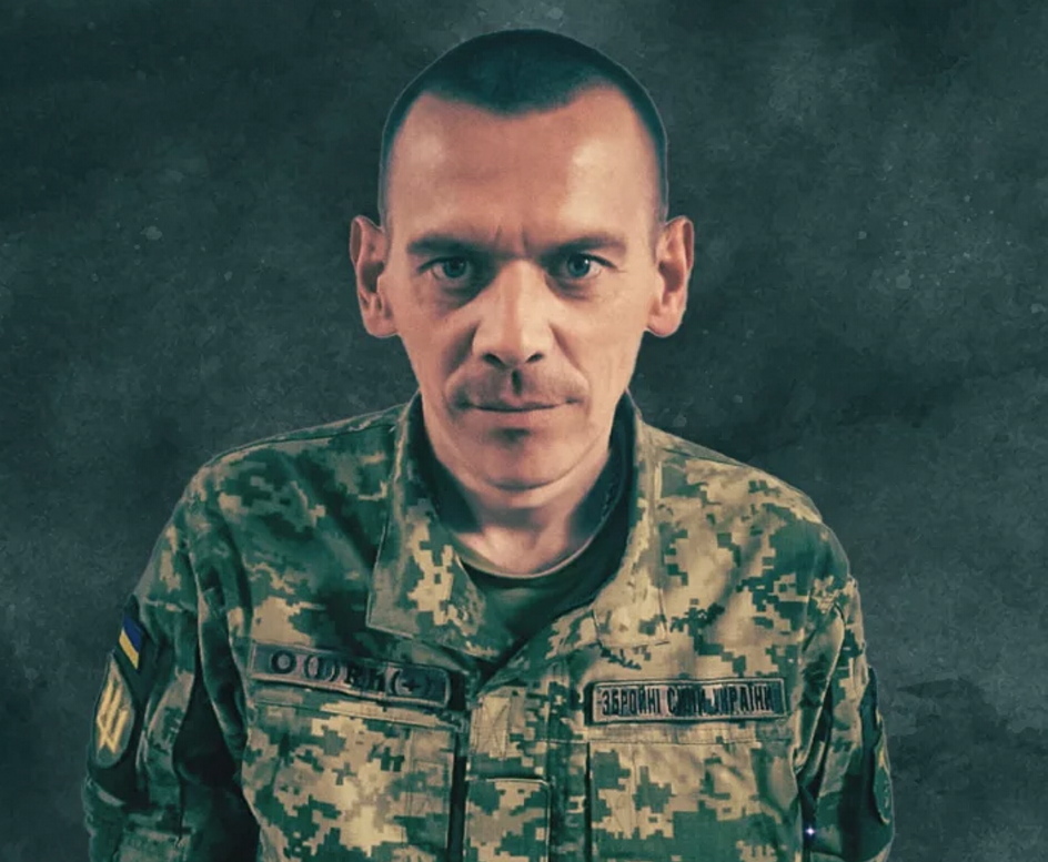 Опанувати військову техніку Дмитрові допомогли інженерна освіта та відповідний досвід роботи. Колаж Сергія ПОЛІЩУКА
